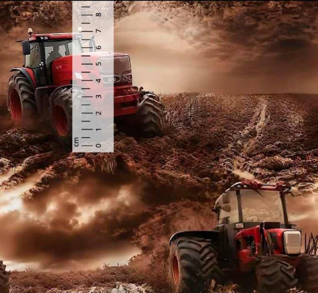 Polár - Traktor na poli